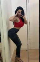 Bruneta sexi - imagine 4