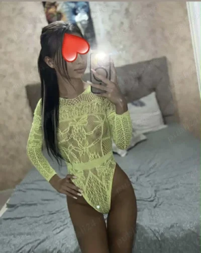 Buna sunt Roxana nou în oras