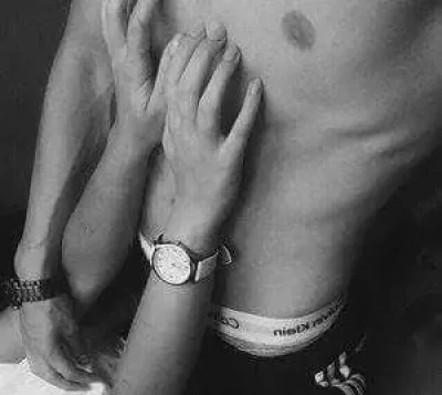 Băiat în căutarea unei domnișoare sau doamnă