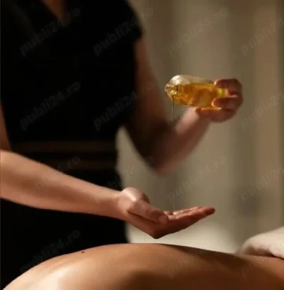 Salut sunt un băiat serios cu simțul umorului pentru domn serioși