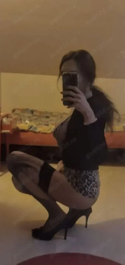 Fac web am si videouri. Caut si barbati dotati pentru filmulete scurte (fara sa ti se vada fatza)