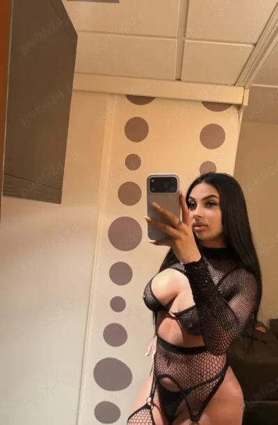 Escorta reală fac și deplasări