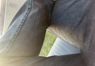 Tânăr discret și serios