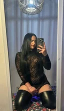 Lavinia bruneta sexi cu forme suta la suta reala - imagine 3