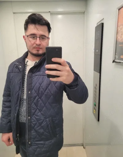 Domn tânăr, ofer companie exclusiv doamnelor mature Discreție totală