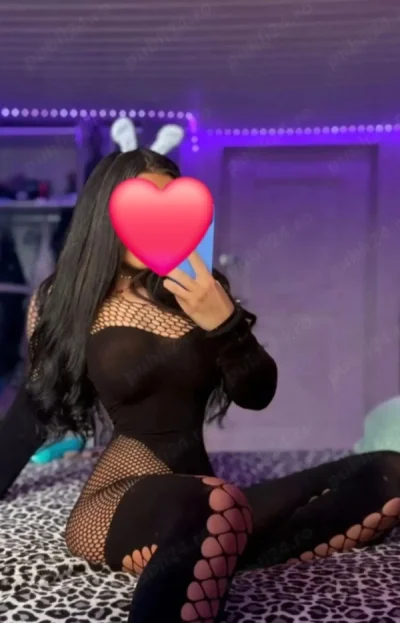 Fac si deplasări la tine sau la hotel