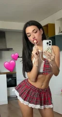 Mică, rea și imposibil de uitat - imagine 1