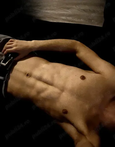 Barbat foarte dotat tânăr și discret