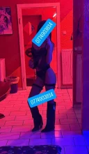 Buna dragilor, sunt Roxy, nouă in orașul tău fac si confirmare video WhatsApp - imagine 2