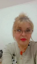 Doamna matura _metrou universitatea - imagine 1