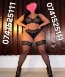 Brunetă voluntată cu forme - imagine 4