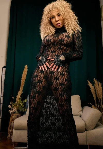 Roxana Pierce zona intima