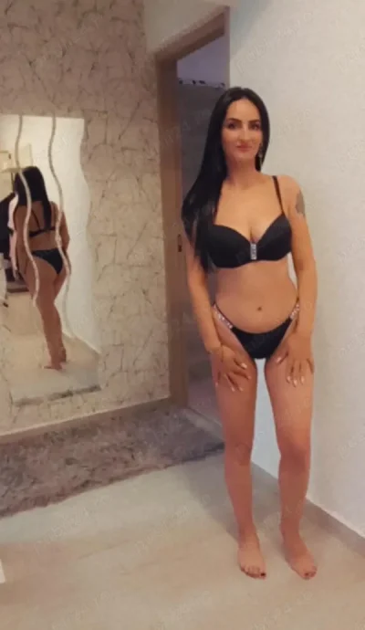 Buna sunt Alexandra noua in orasu tau.