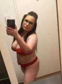 Pozee realee.Nuuu fac servicii totale - imagine 1