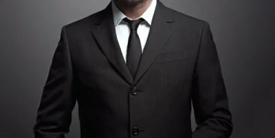 Domn matur ofer relatie discreta unei doamne sau domnișoare matură