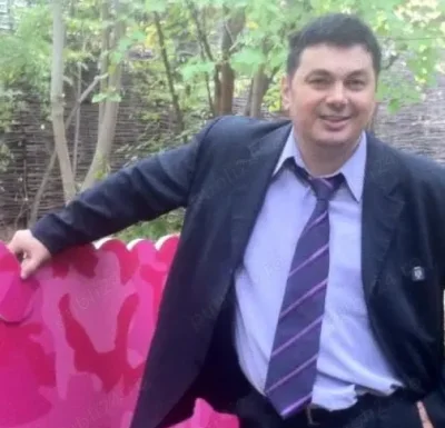 Barbat submisiv caut barbat, femeie sau cuplu sa ma domine total in Deva Simeria Hunedoara