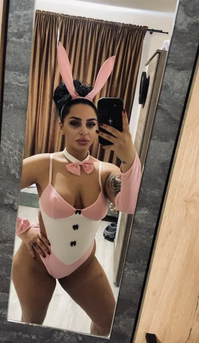 Hey , aștept apelul tău .