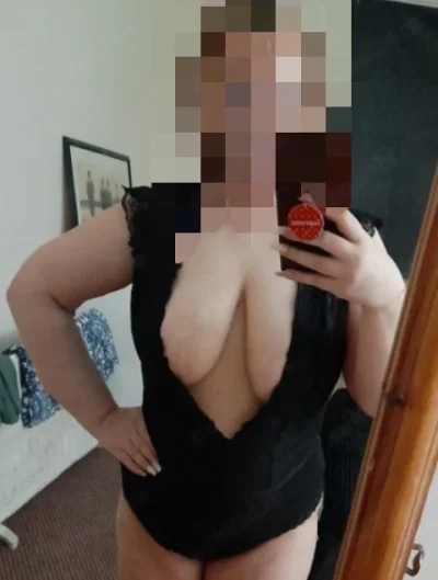 Alexis,party girl noua in oras