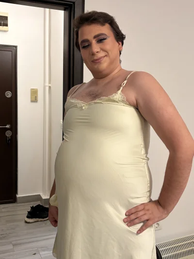 SUNA-MA CA ESCORTA DACA MA VREI 💋