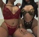 Suntem2 fete Distractive! Facem Doar Deplasari ori WebCam! - imagine 1