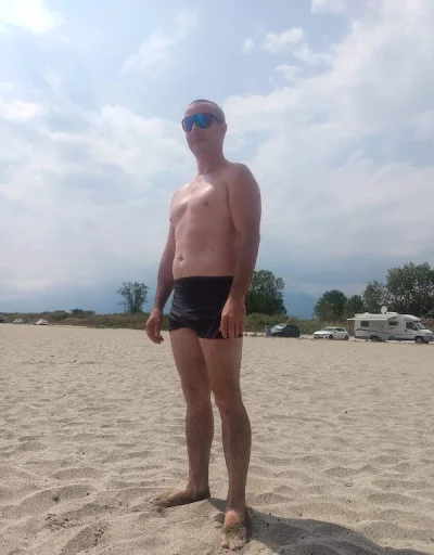 Barbat doresc cunoștință cu doamnă sau domnișoară