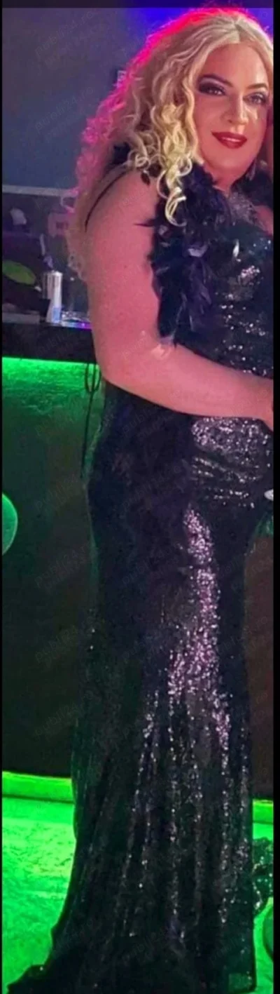 Experienta face diferenta !!! Transsexuală matura dulce și pasională !!!