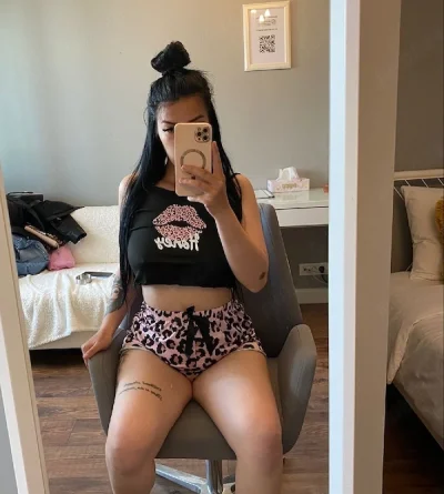 Bruneta ,23ani BD Unirii