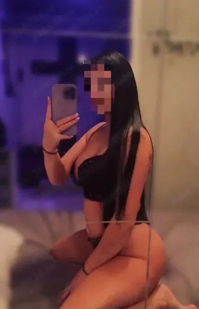 Anikó Am revenit pe Ramurele