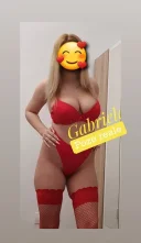 Blonda cu forme sexy! - imagine 1