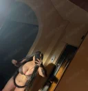 Astăzi am ajuns, singură în locație, minionă sânii mari. - imagine 1