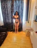 Astăzi am ajuns, singură în locație, minionă sânii mari. - imagine 2