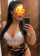 Din nou la voi în oraș Andreea am revenit - imagine 1