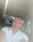Domn serios în căutarea unei aventuri - imagine 2