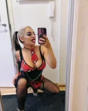 Senzualitate pură în părul blond și tatuaje care spun povești interzise!! - imagine 1