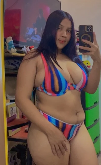 Mihaela sarutari și atingeri