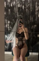 Drăguța ,pasionala,pozitiva,plina de umor-Ofer masaj de relaxare ! - imagine 1