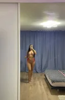 Buna sunt corina fac si deplasări la hotel - imagine 1