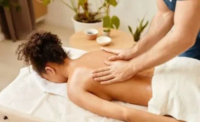 Tânăr 30 de ani ofer masaj de relaxare