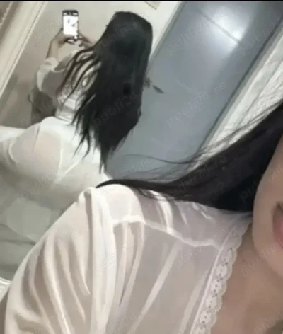 Bianca, 24 ani, confirm pe Whats-app