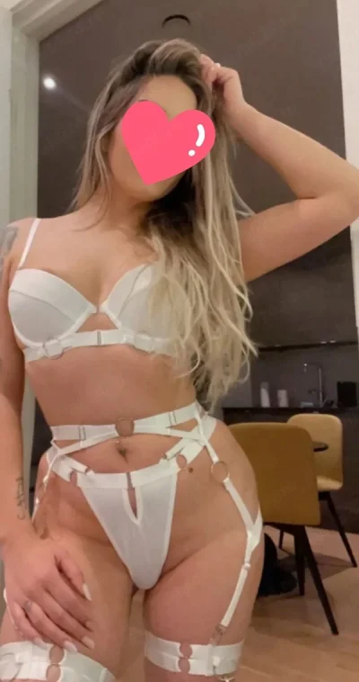 Arena Mall Bomba sexy hai la mine