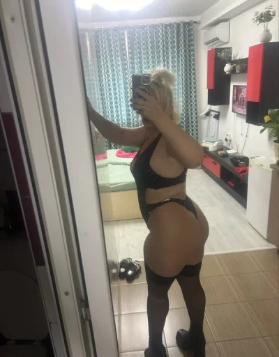 Buna ioana matura
