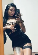 Bruneta sexy - imagine 1