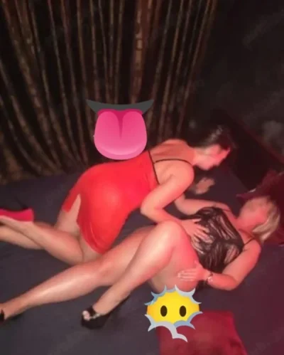 Cuplul New 2 mature