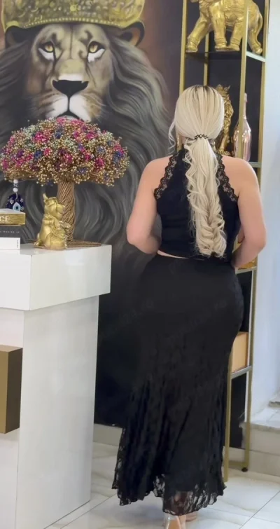 Blonda 40 ani