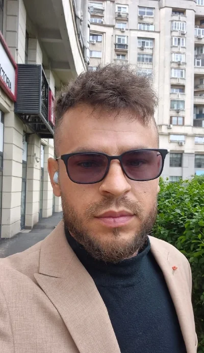 Nou aici! Pentru doamne și domnisoare.