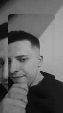 Băiat care caută distracție - imagine 2