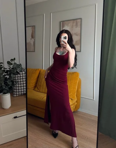 Je suis une jeune fille escorte discrète pour des moments inoubliables