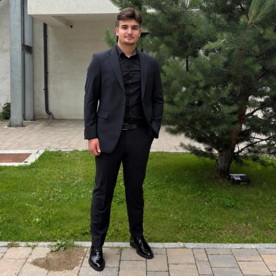 Barbat asumat potent bine dotat.Pasiv non stop